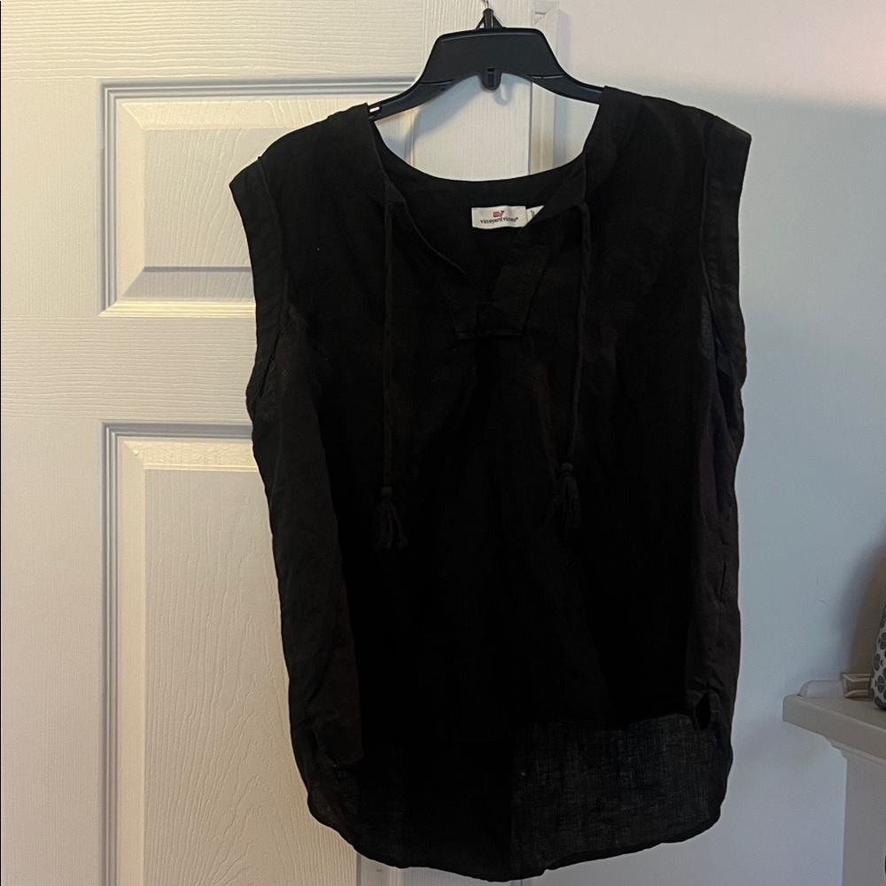 Vineyard Vines Black Sleeveless Blouse